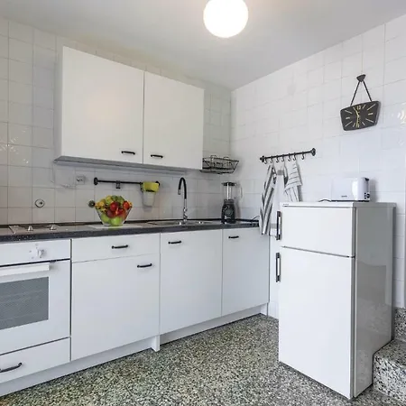 Beautiful In W/ Sauna, Wifi&2 Bedrooms * Crikvenica