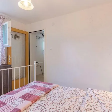Appartamento Beautiful In W/ Sauna, Wifi&2 Bedrooms *
