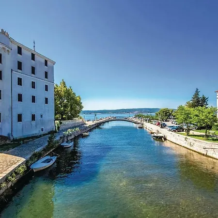 Beautiful In W/ Sauna, Wifi&2 Bedrooms Appartamento
